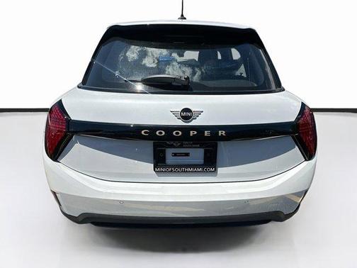 2025 MINI Hardtop C Signature Trim