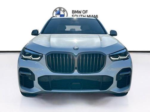 2022 BMW X5 M50i