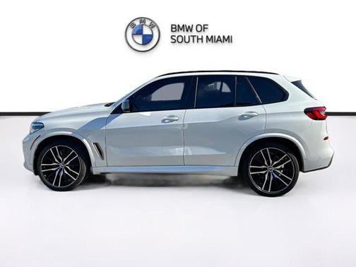 2022 BMW X5 M50i