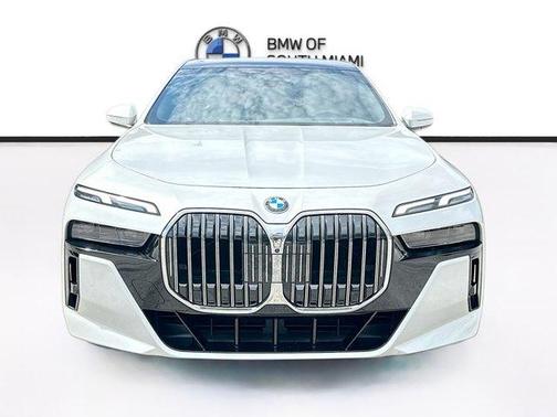 2023 BMW 760 760i xDrive