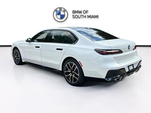 2023 BMW 760 760i xDrive