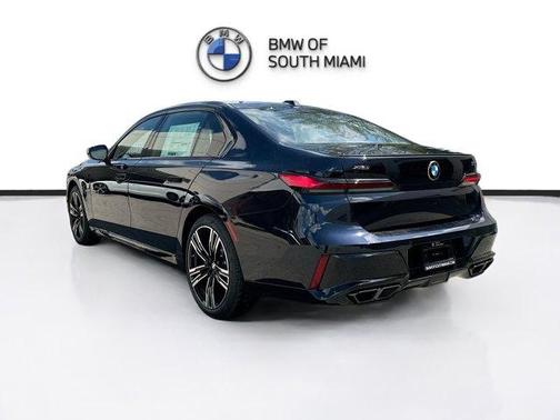 2025 BMW 760 760i xDrive