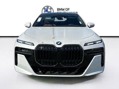 2026 BMW 760 760i xDrive