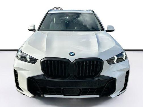Mineral White Metallic 2026 BMW X5 sDrive40i