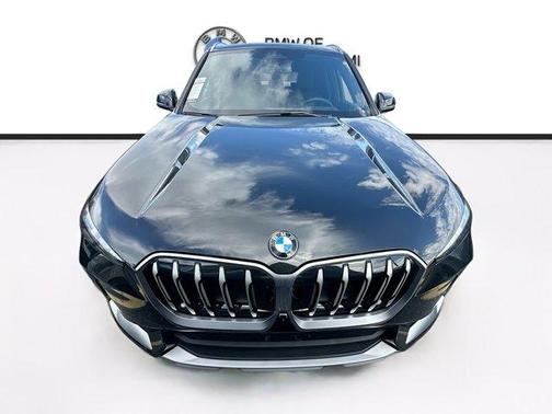 Black Sapphire Metallic 2026 BMW X1 xDrive28i