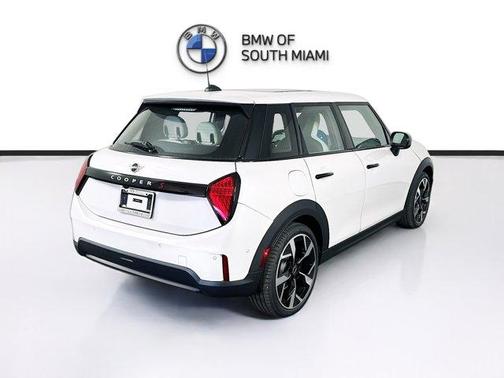 2025 MINI Hardtop Cooper