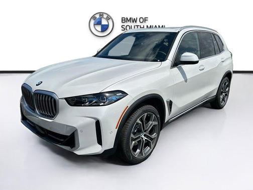 Mineral White Metallic 2026 BMW X5 sDrive40i