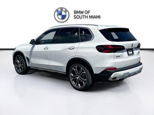 2026 BMW X5 sDrive40i