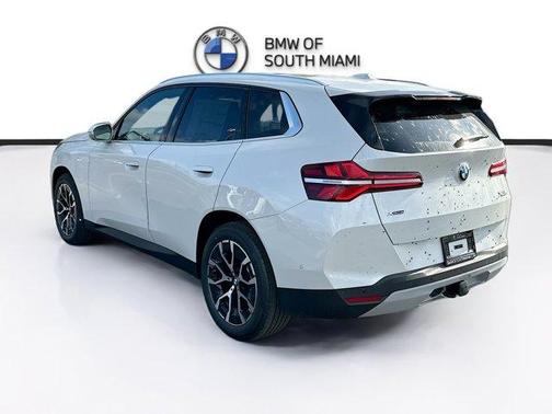 Mineral White Metallic 2026 BMW X3 30 xDrive