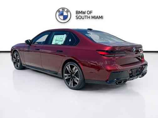 2025 BMW 760 760i xDrive