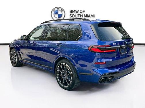 2024 BMW X7 M60i