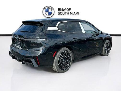 2026 BMW iX M70