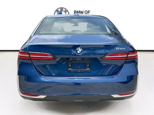 2024 BMW 530 i