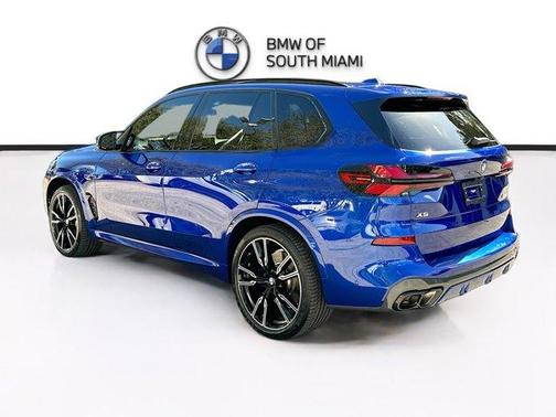 2024 BMW X5 M60i