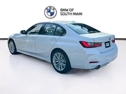 2023 BMW 330 i