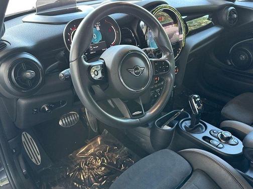 2023 MINI Hardtop John Cooper Works Classic