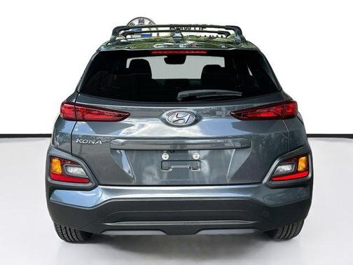 2021 Hyundai KONA SEL Plus