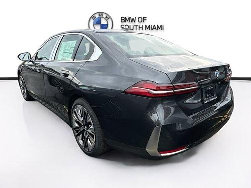 2026 BMW 530 i