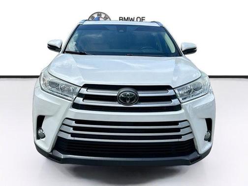 Blizzard Pearl 2018 Toyota Highlander SE