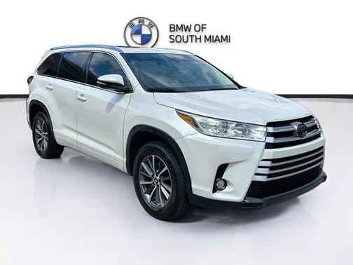 Blizzard Pearl 2018 Toyota Highlander SE
