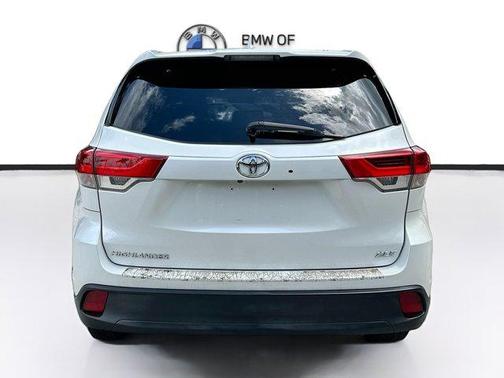 Blizzard Pearl 2018 Toyota Highlander SE