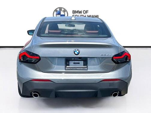 2025 BMW 230 i