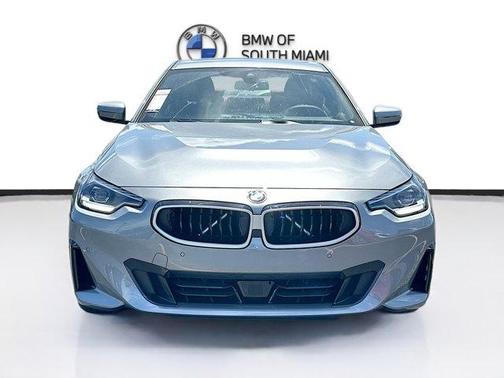 2025 BMW 230 i
