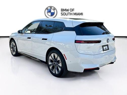 2026 BMW iX xDrive60