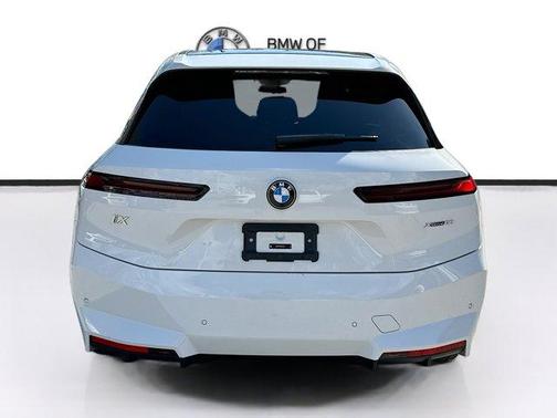 2026 BMW iX xDrive60