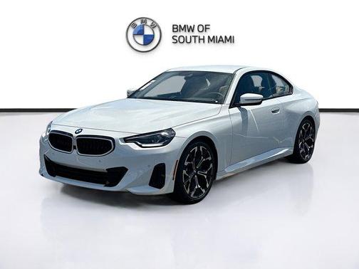 2025 BMW 230 i