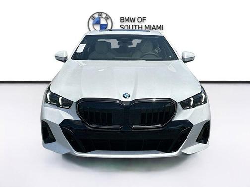 2026 BMW 530 i