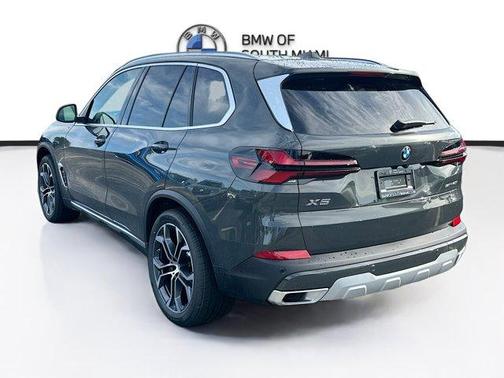 Gray Metallic 2026 BMW X5 sDrive40i