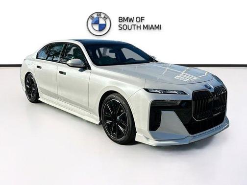 2025 BMW 760 760i xDrive