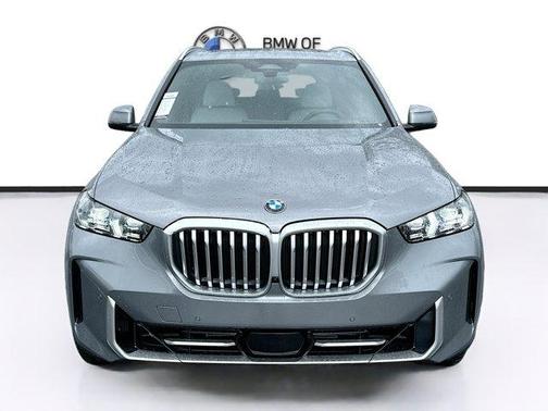 Gray Metallic 2026 BMW X5 sDrive40i