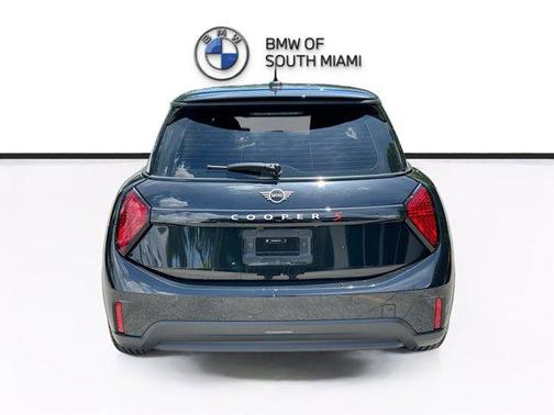 Midnight Black 2025 MINI Hardtop SIGNATURE PLUS