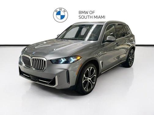 Gray Metallic 2024 BMW X5 xDrive40i