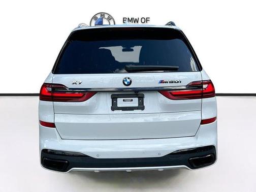 2022 BMW X7 M50i