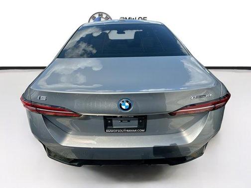 Gray Metallic 2026 BMW i5 eDrive40