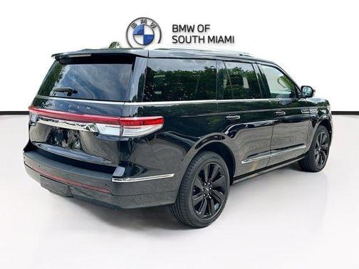 Infinite Black Metallic 2024 Lincoln Navigator Reserve