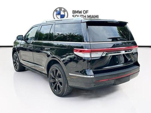 Infinite Black Metallic 2024 Lincoln Navigator Reserve