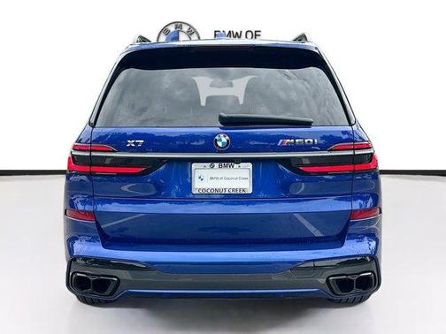 2024 BMW X7 M60i