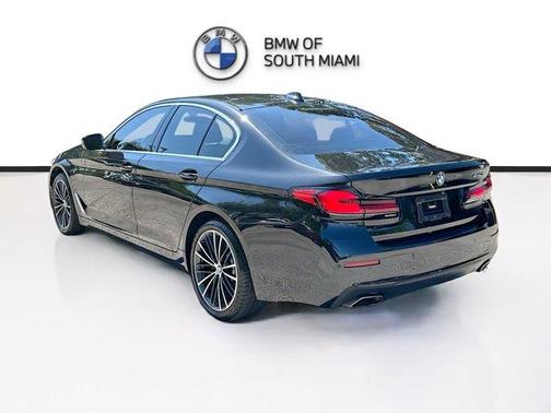 Black Sapphire Metallic 2023 BMW 540 i