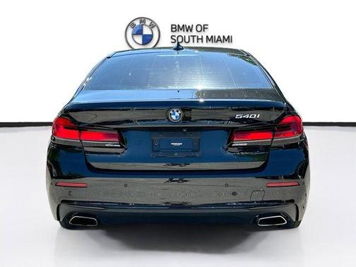 Black Sapphire Metallic 2023 BMW 540 i