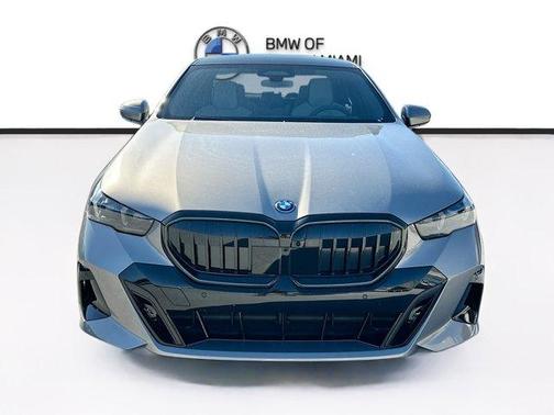 2026 BMW 550e xDrive