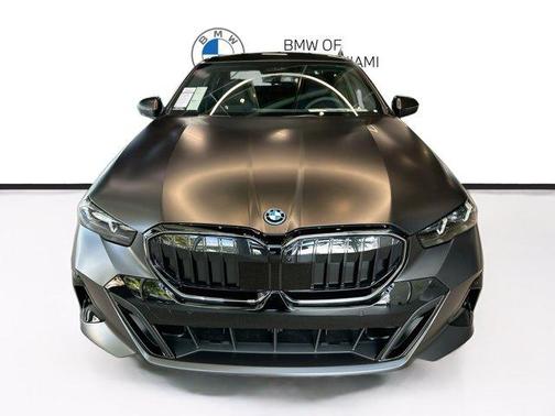 Deep Gray 2027 BMW 550e 550E XDRIVE