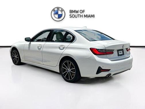 2019 BMW 330 i