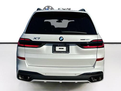 2026 BMW X7 xDrive40i