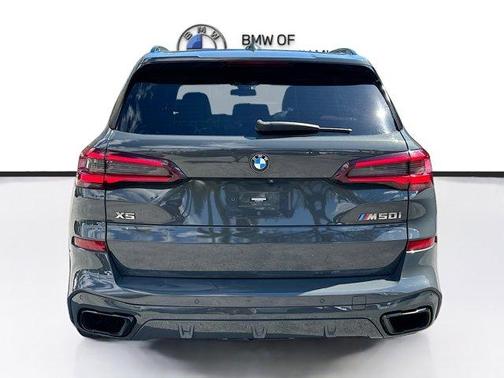 2022 BMW X5 M50i