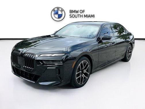 Black Sapphire Metallic 2024 BMW 740 i