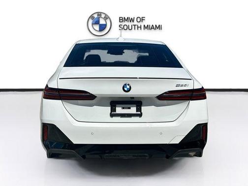 2025 BMW 530 i